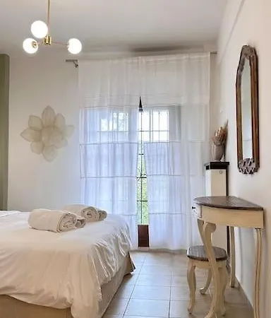 270sqm, Up To 8 Guests, Free Parking, Unique View *